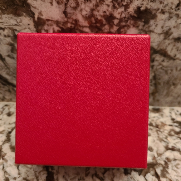Baccarat Small Gift Box - Picture 2 of 6